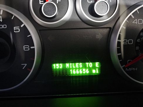 Used 2007 Ford Fusion SE image 16