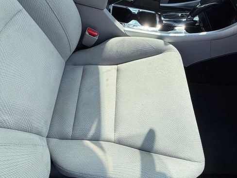 Used 2017 Honda Accord EX image 19