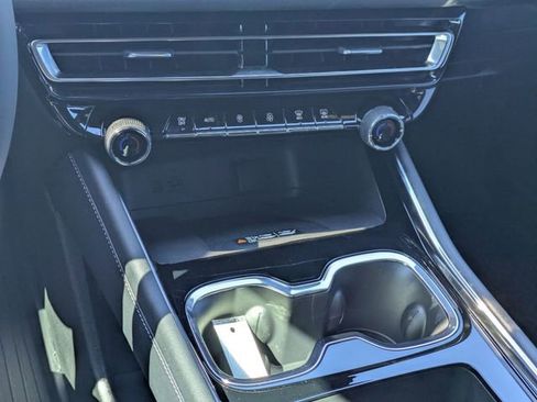 New 2026 Chevrolet Traverse LT FWD image 19