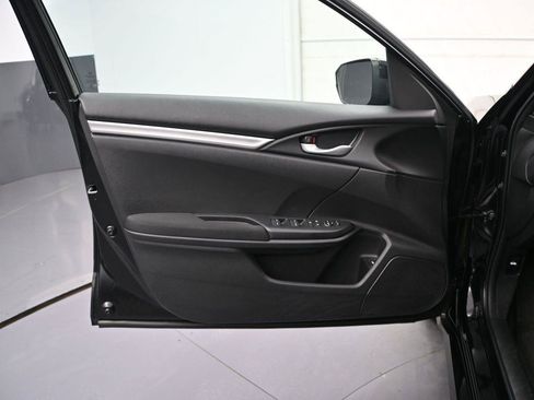 Used 2019 Honda Civic LX image 9
