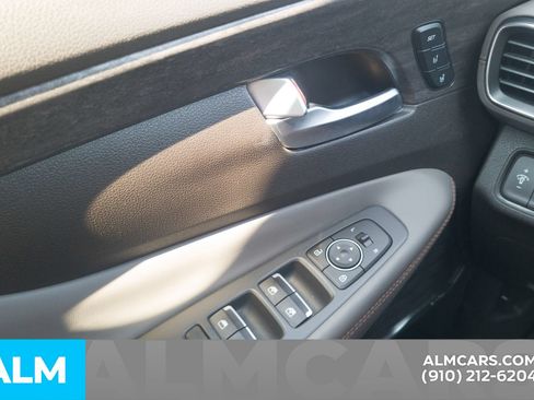 Used 2020 Hyundai Santa Fe Limited FWD image 18