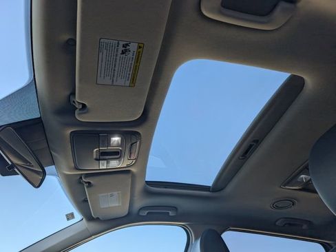 Used 2025 Kia Telluride S image 21