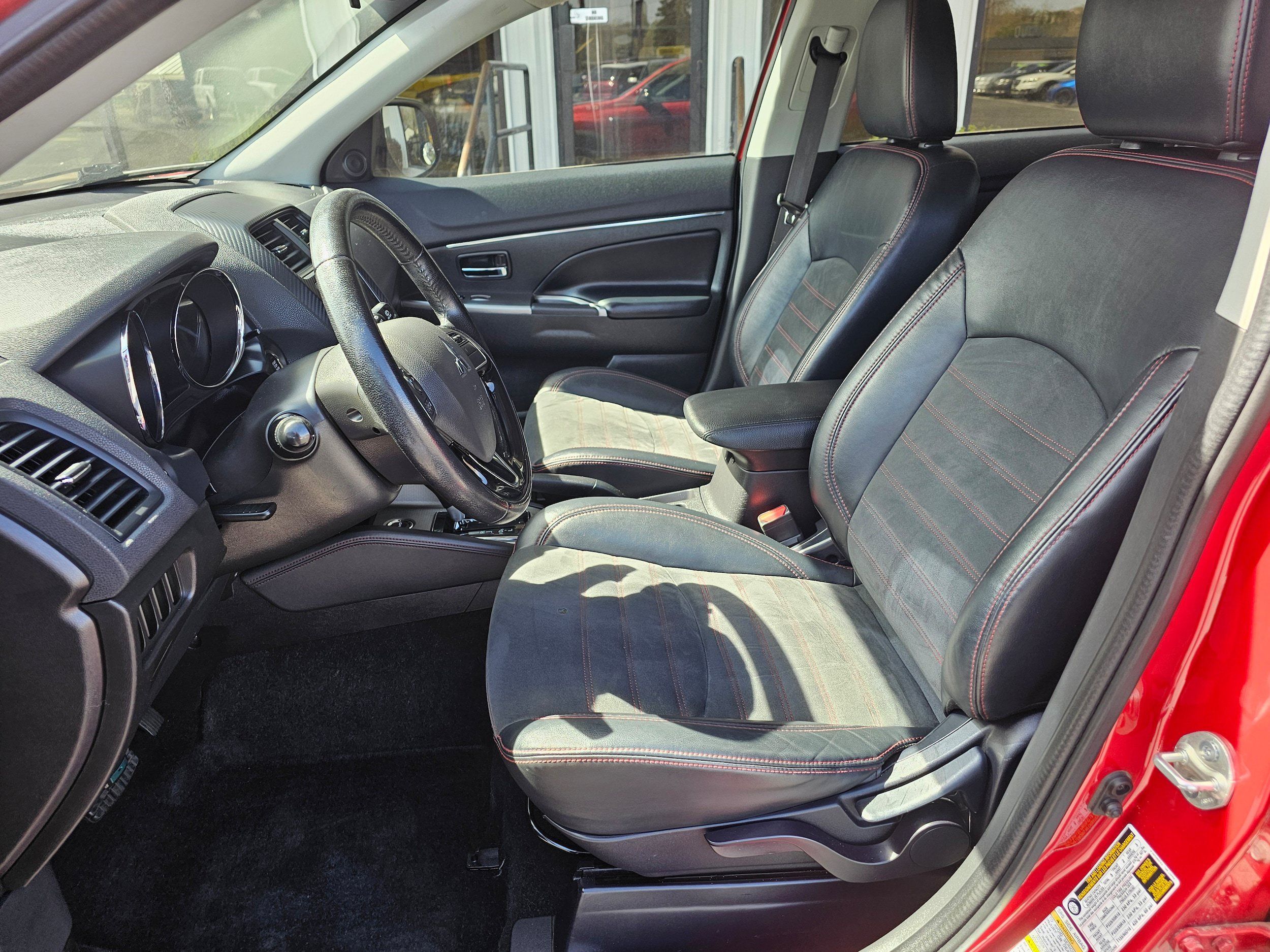 Used 2018 Mitsubishi Outlander Sport SE AWD/4WD image 10