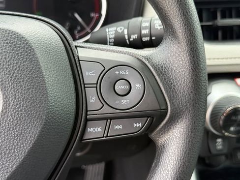 Used 2025 Toyota RAV4 XLE w/ Convenience Package image 20