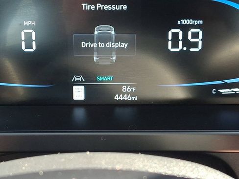 Certified 2025 Hyundai Elantra Sport image 19