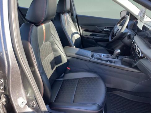 New 2026 Nissan Sentra SR w/ SR Premium Package image 16