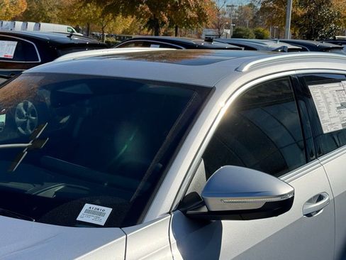 New 2025 Audi Q5 Prestige image 10