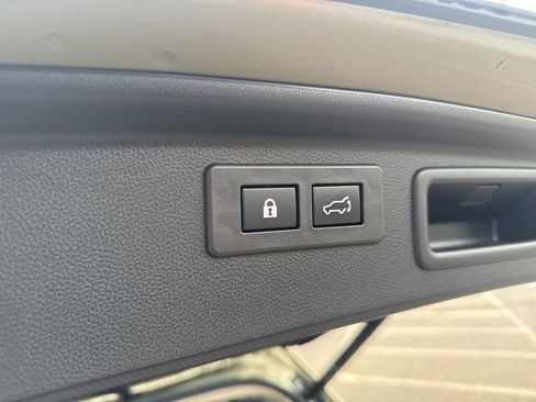 Used 2023 Subaru Forester Limited image 25