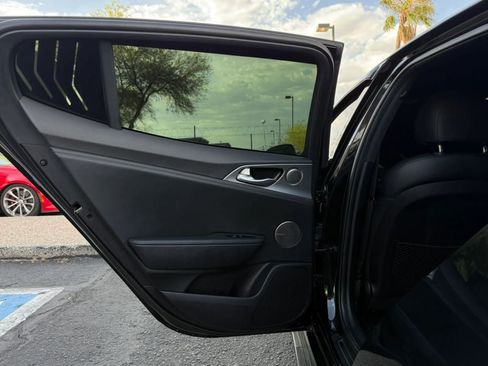 Used 2020 Kia Stinger GT1 RWD image 37
