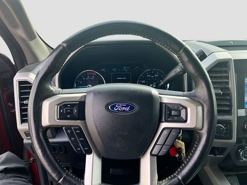 Used 2019 Ford F250 Lariat w/ Lariat Value Package AWD/4WD image 11