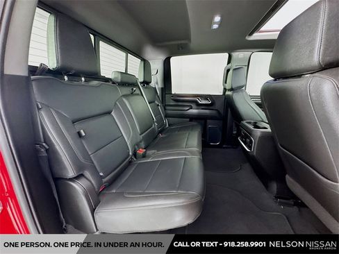 Used 2024 GMC Sierra 2500 SLT w/ SLT Premium Package image 28