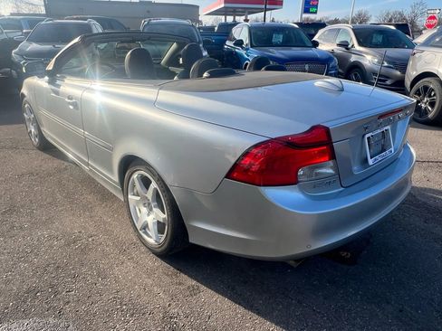 Used 2011 Volvo C70 T5 w/ Convenience Pkg FWD image 5