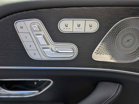New 2026 Mercedes-Benz GLS 450 4MATIC image 33