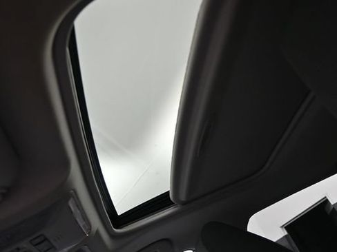 Certified 2020 Toyota RAV4 XLE w/ Convenience Package AWD/4WD image 18