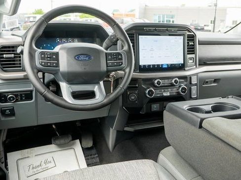 Used 2024 Ford F150 XLT AWD/4WD image 11