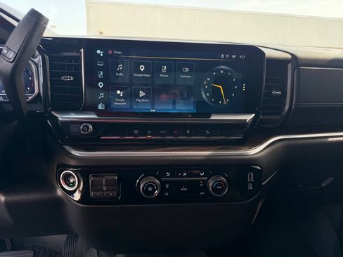 Used 2024 Chevrolet Silverado 2500 LT AWD/4WD image 36