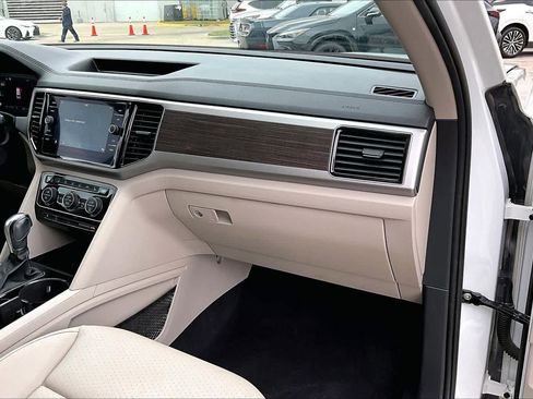 Used 2019 Volkswagen Atlas SEL image 18