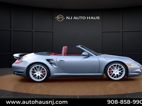 Used 2010 Porsche 911 Turbo AWD/4WD image 4