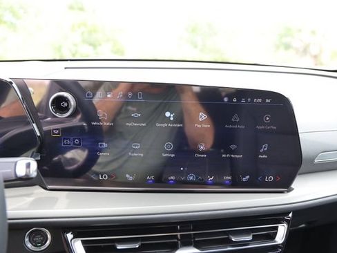 New 2026 Chevrolet Traverse LT w/ Driver Confidence Package FWD image 18