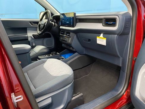 New 2025 Ford Maverick XLT w/ XLT Luxury Package AWD/4WD image 45
