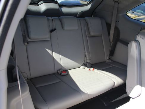Used 2015 Toyota Highlander Limited Platinum AWD/4WD image 26