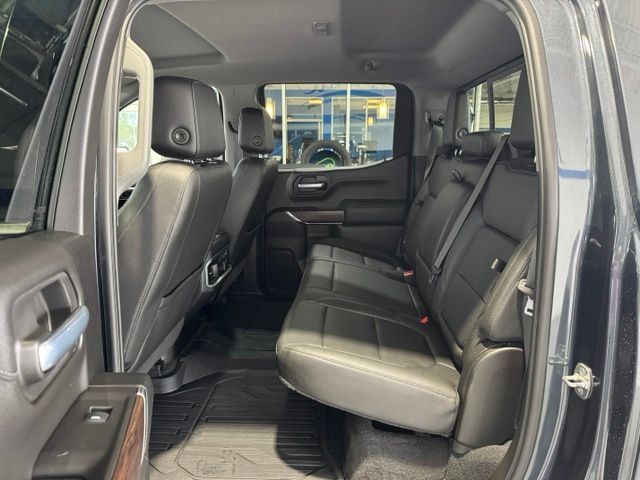 Used 2021 GMC Sierra 1500 SLT w/ SLT Premium Plus Package AWD/4WD image 9