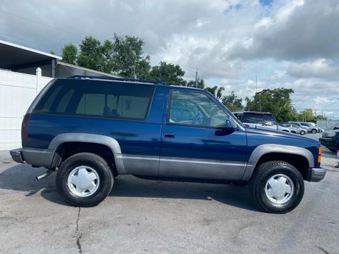 Used 1995 GMC Yukon 4WD 2-Door image 2