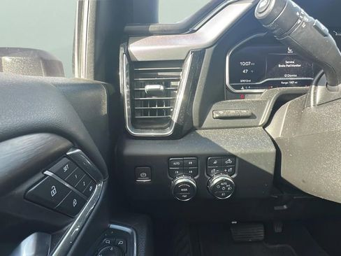 Used 2024 GMC Sierra 3500 Denali w/ Denali Reserve Package image 20