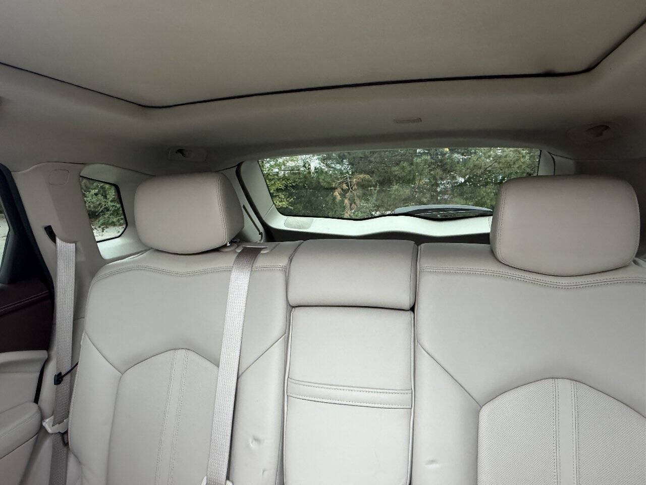 Used 2013 Cadillac SRX Performance w/ Driver Awareness Package FWD image 15