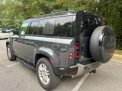 Used 2025 Land Rover Defender 110 X-Dynamic SE AWD/4WD image 7