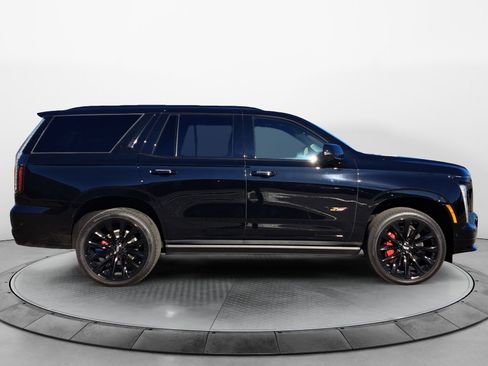 Certified 2026 Cadillac Escalade V w/ LPO, ONYX Package image 8