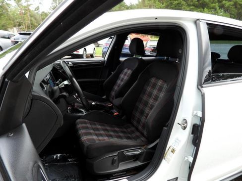 Used 2020 Volkswagen GTI S image 36