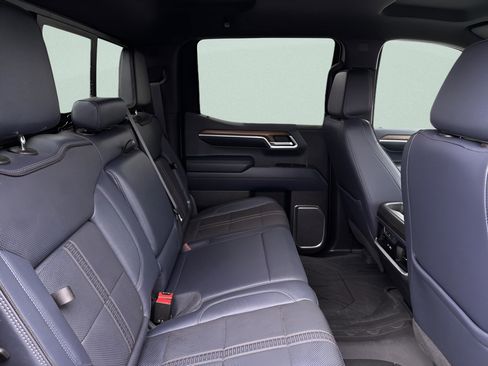 Used 2022 Chevrolet Silverado 1500 High Country image 57