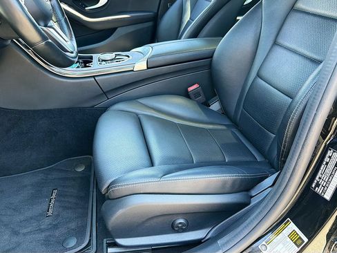 Used 2021 Mercedes-Benz C 300 4MATIC Sedan image 35