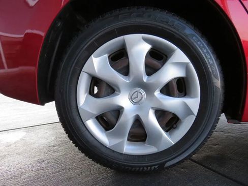 Used 2016 MAZDA MAZDA3 i Sport image 44