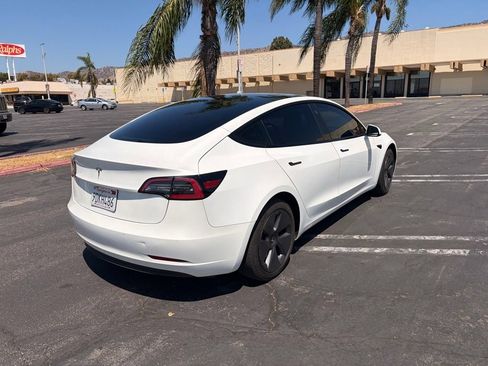 Used 2022 Tesla Model 3 RWD image 3