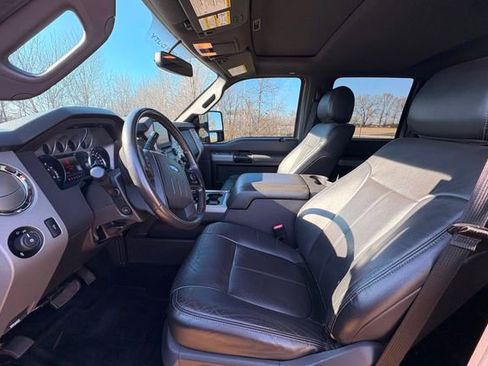 Used 2016 Ford F250 Lariat w/ Lariat Ultimate Package image 23