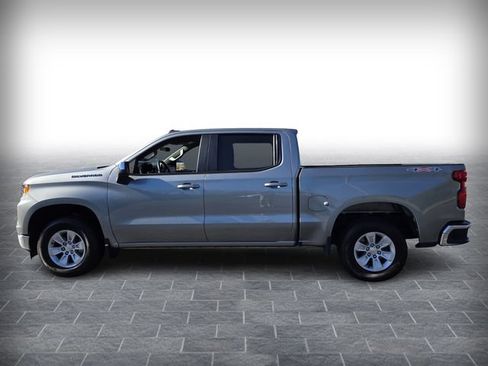 Used 2025 Chevrolet Silverado 1500 LT AWD/4WD image 4
