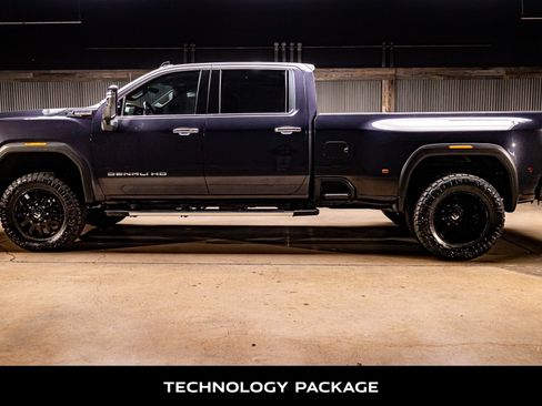 Used 2024 GMC Sierra 3500 Denali w/ Denali Reserve Package AWD/4WD image 6
