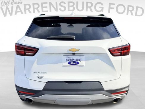 Used 2024 Chevrolet Blazer LT w/ Convenience Package FWD image 6