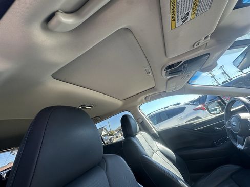 Used 2022 Subaru Outback Limited image 31