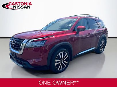 Used 2024 Nissan Pathfinder Platinum w/ Cargo Package