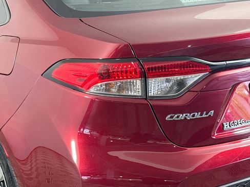 Used 2024 Toyota Corolla LE FWD image 36