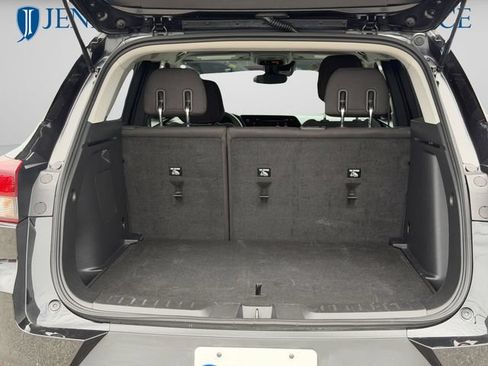 Used 2024 Chevrolet TrailBlazer LT FWD image 15