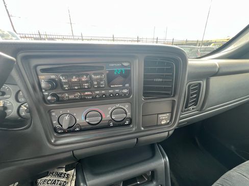 Used 2000 Chevrolet Silverado 1500 LS image 19