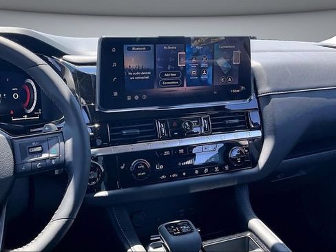 New 2026 Nissan Pathfinder SL FWD image 6