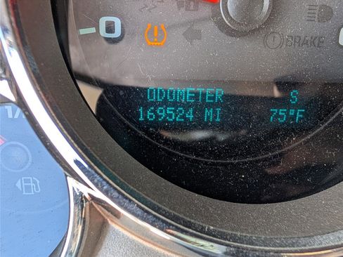 Used 2009 GMC Sierra 1500 SLE w/ Regional Value Package image 19