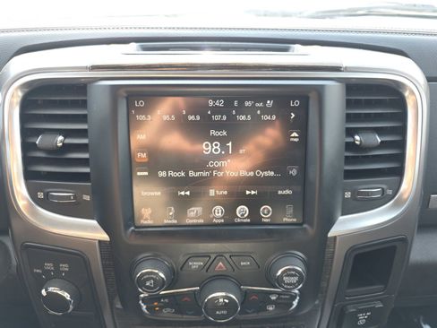 Used 2015 RAM 2500 Limited AWD/4WD image 18