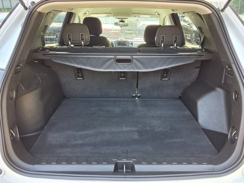 Used 2019 Chevrolet Equinox LT FWD image 16