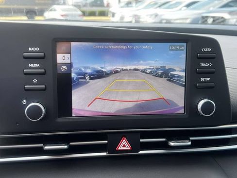 Certified 2026 Hyundai Elantra SE FWD image 27